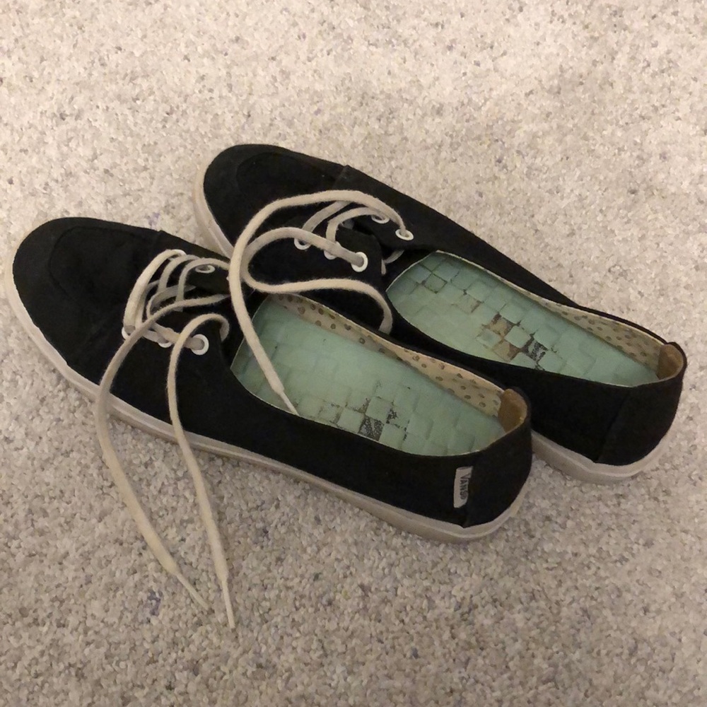 Black Vans Surf siders